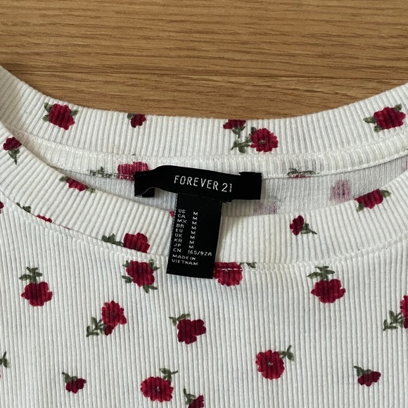 Forever 21 long sleeve - Picture 2 of 3